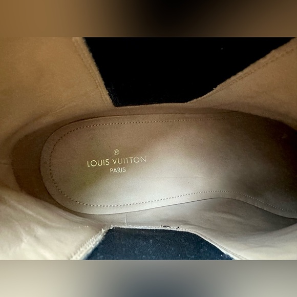 LOUIS VUITTON VENDOME CHELSEA BOOTS  Black Leather LV 12 / US 13 / 46 EU $1800 - Picture 10 of 13